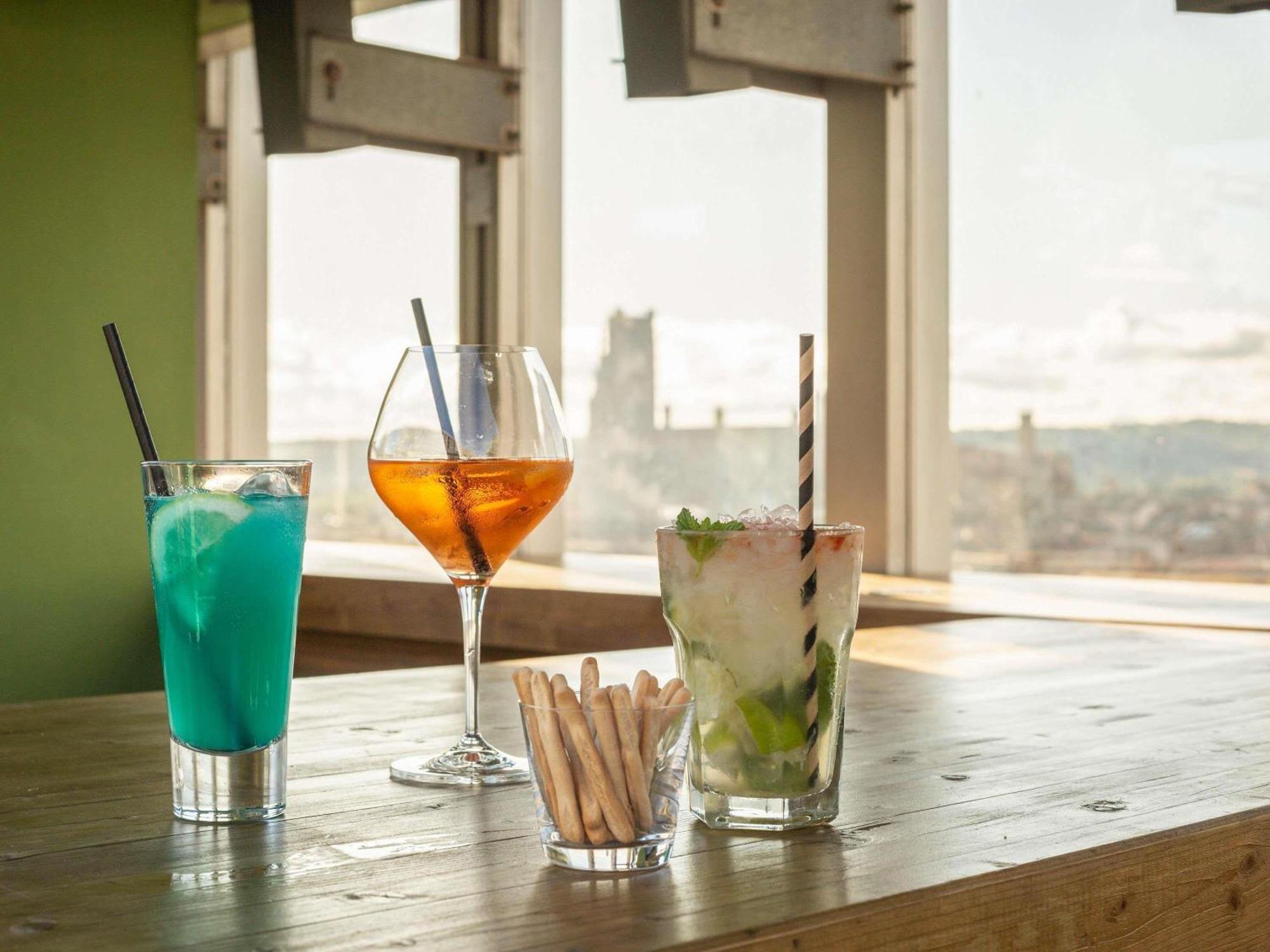 Ibis Styles Centre Le Theatro Hotel 3*